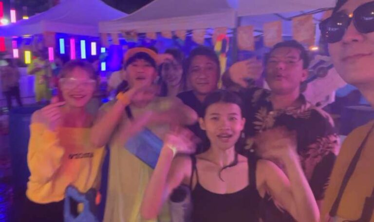 젖어야 사는 축제, 송크란의 추억과 ‘토모로우랜드’의 유혹